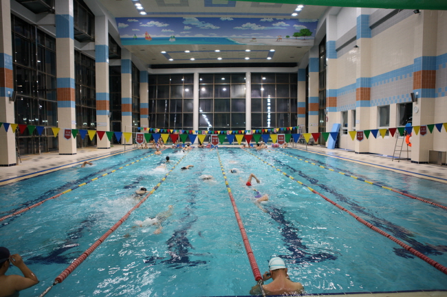 국민생활체육센터 수영장.
