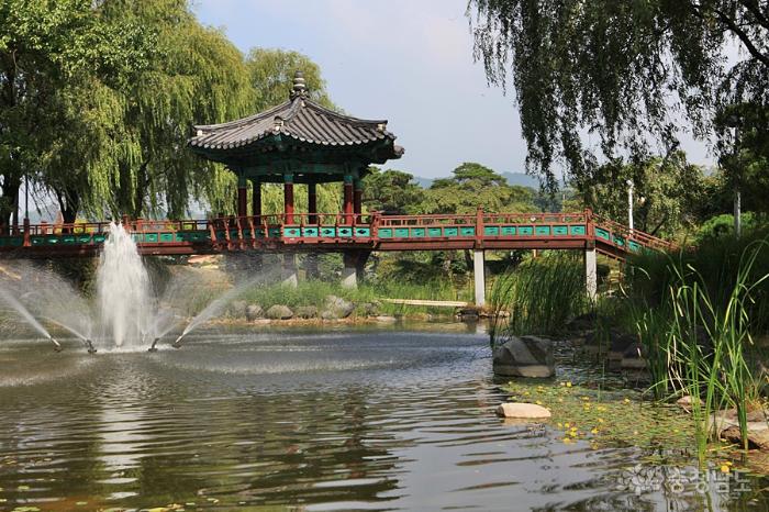 사랑의 전설이 흐르는 천안삼거리공원 사진