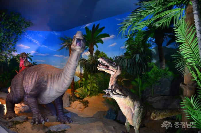 공룡이살아숨쉬는곳계룡산자연사박물관 1