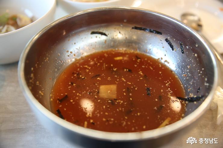 한겨울에 맛보는 미더유식당의 막국수 사진