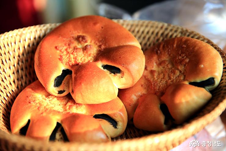 우리쌀로 빵 만드는 '청년 제빵사'… 쌀 소비촉진 앞장 사진