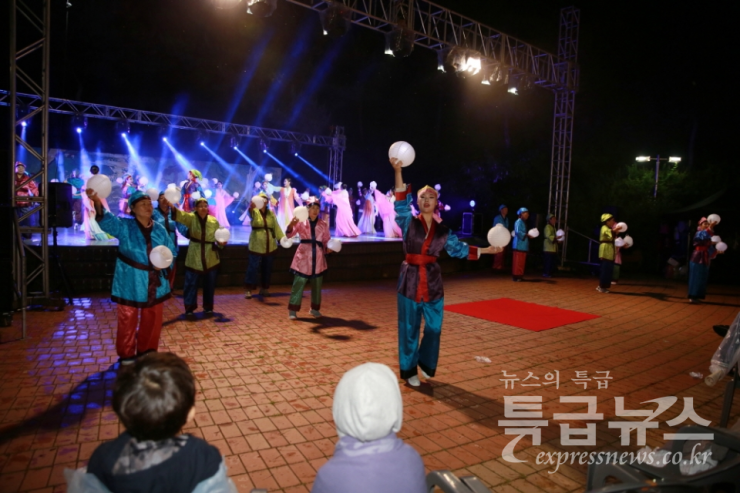 18일 '백제미마지 춤과 노래' 야간공연 열려 사진