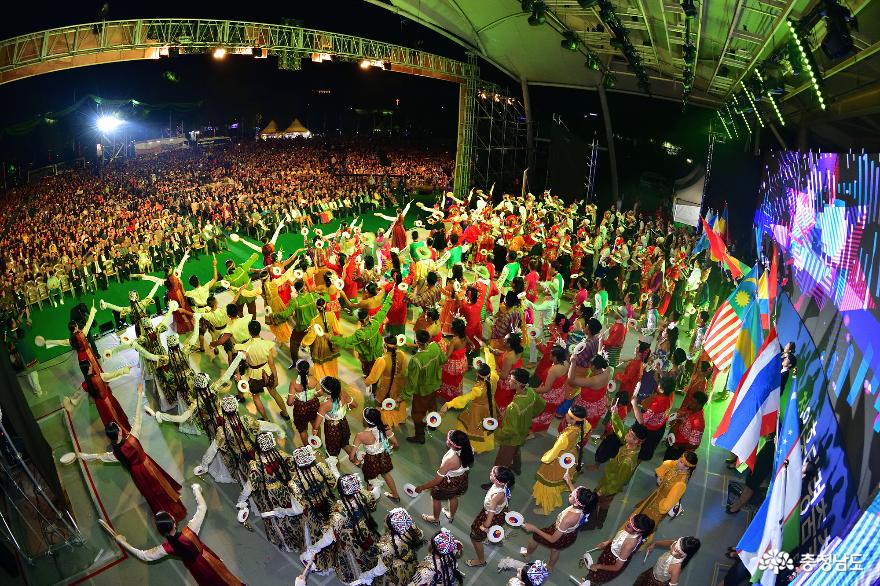 ‘5일간의 흥겨운 춤판’대한민국 대표 춤축제 ‘천안흥타령춤축제2019’ 개막