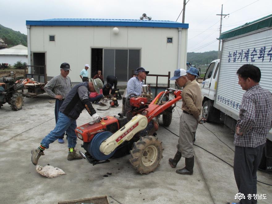 홍성군, 마을 곳곳 찾아가는 농기계 순회수리 큰 호응