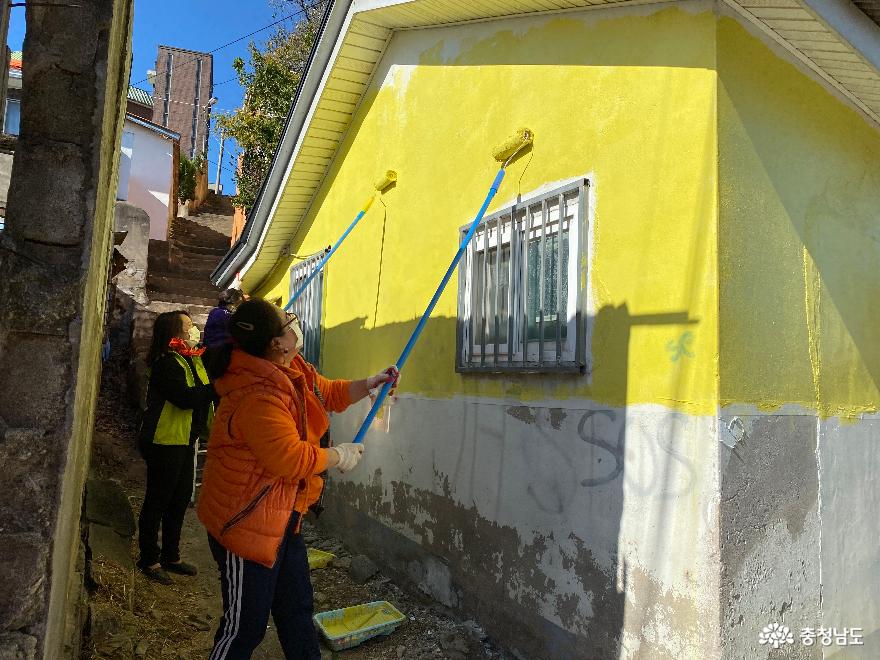 홍성군, ‘안전한 길’ 조성위한 벽화봉사 사진