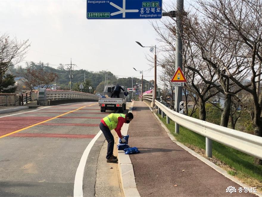 홍성군, 겨울철 안전한 도로 만들기 ‘총력’ 사진