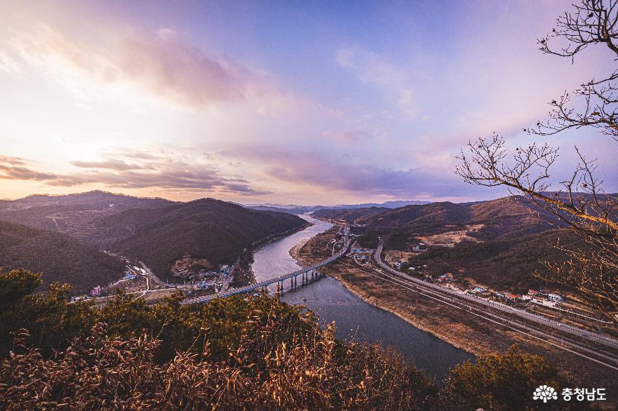 충청남도 공주 청벽산의 그 아름다운 금강 절경 사진