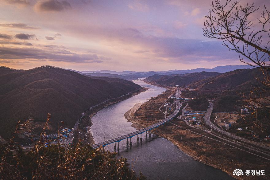 충청남도 공주 청벽산의 그 아름다운 금강 절경 사진