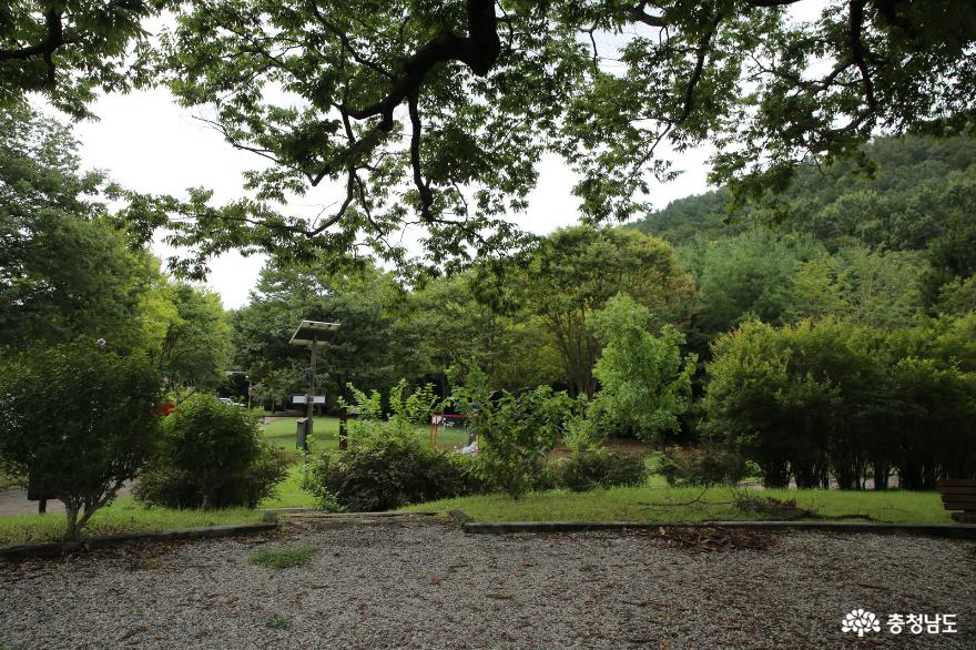 조선의역사에서궁궐이될수있는신도안과괴목정공원 8