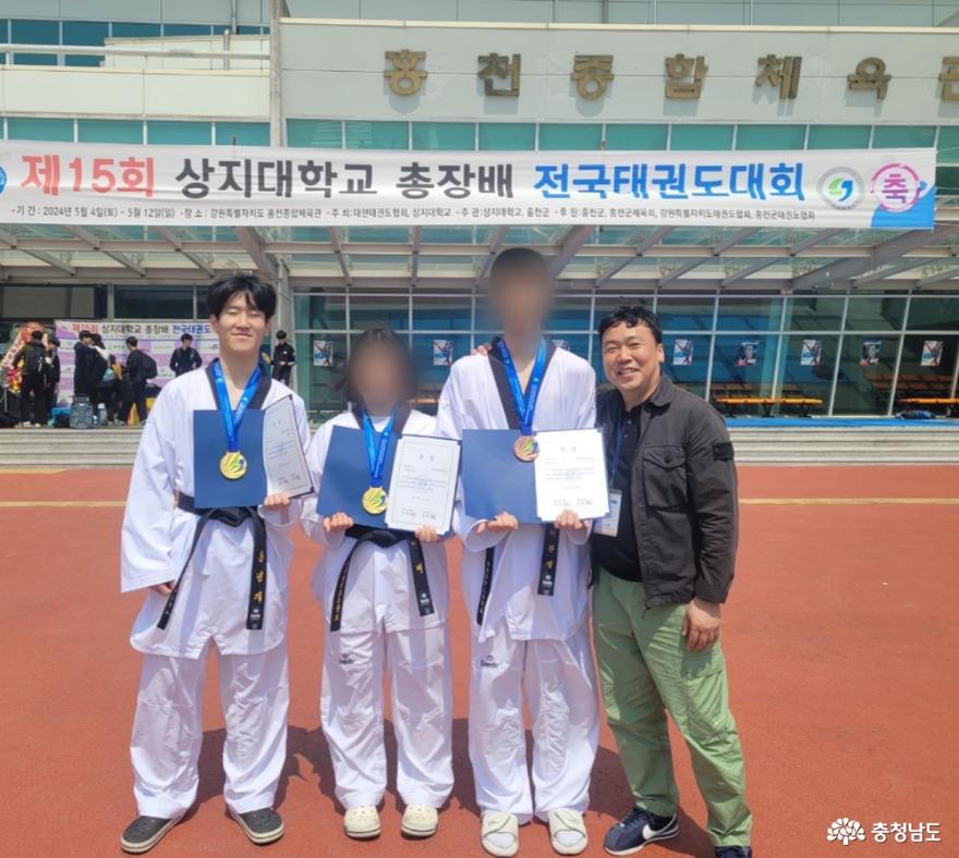 천안상고 박현석 학생, 상지대 총장배 태권도대회서 ‘금빛 발차기’ 사진