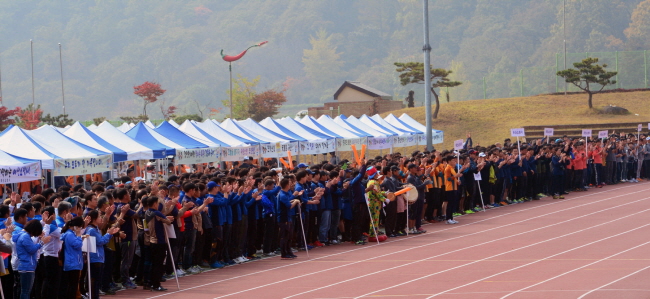 충남소방공무원 조직활성화 야외행사가 지난 19일 청양공설운동장에서 열렸다.