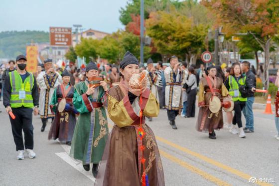 백제 세계유산의 숨결과 현대 축제의 만남, 부여 백제문화제 