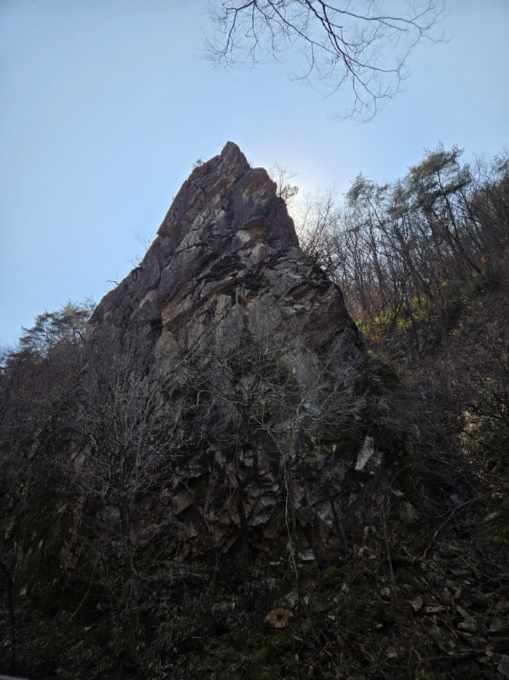 대둔산 꼬깔바위