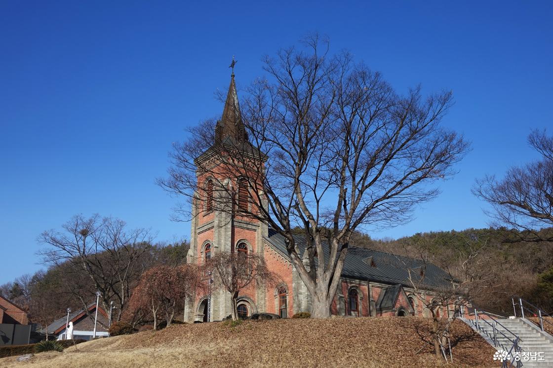 예산성당 (봉대미숲 남쪽)