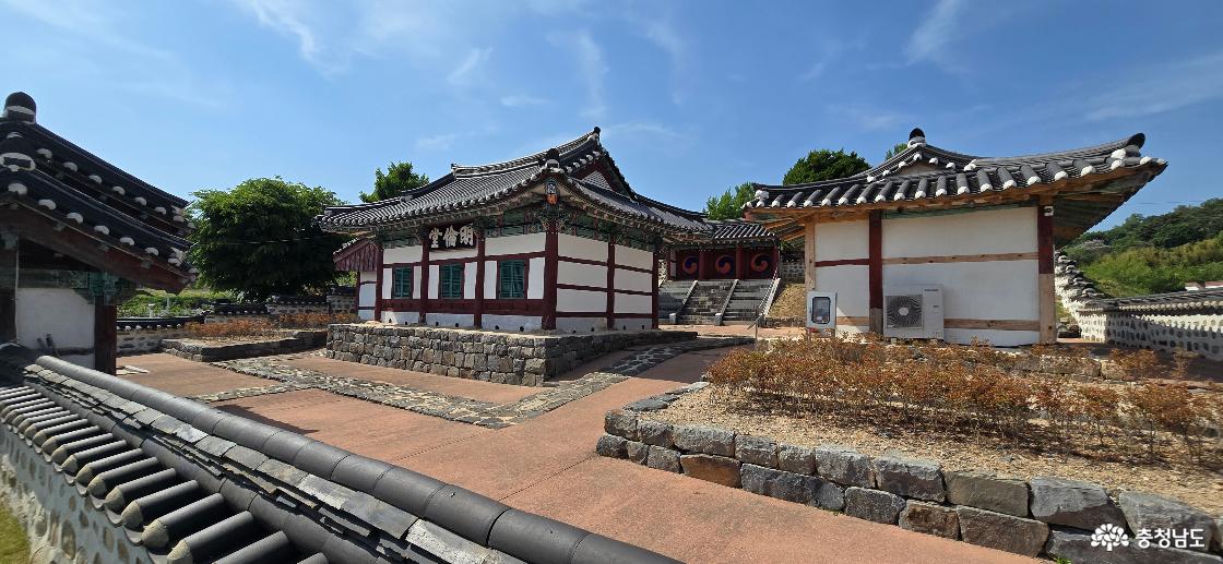 변천향교 전경