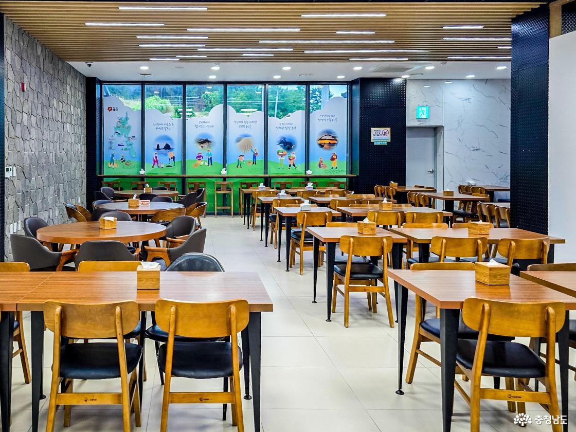 태안로컬푸드 식당 모습