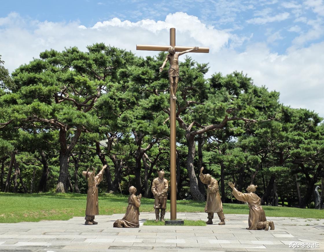 충남 당진의 세계적인 천주교 성지, 솔뫼성지 십자가의 길