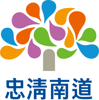 象征标志(自上而下的英文设计)